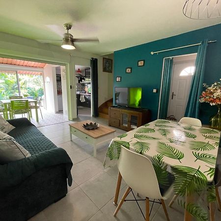 Duplex Tifanjan Avec Jardin Fleuri Pres De La Mer Saint-Paul Exterior foto